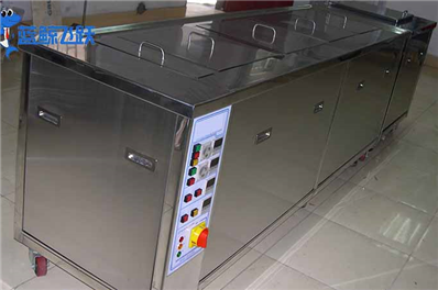 如何清洗橡胶模具？有哪些清洗方法？