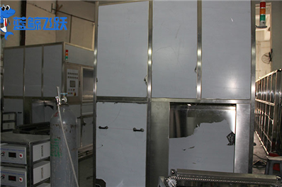 超声波清洗技术：确保金属餐具食品卫生与安全的先进方法