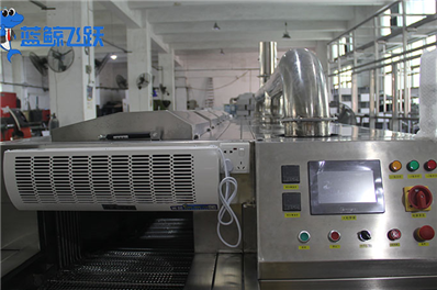 超声波清洗器引领工业清洁新时代：效率、智能、可持续发展的三重奏